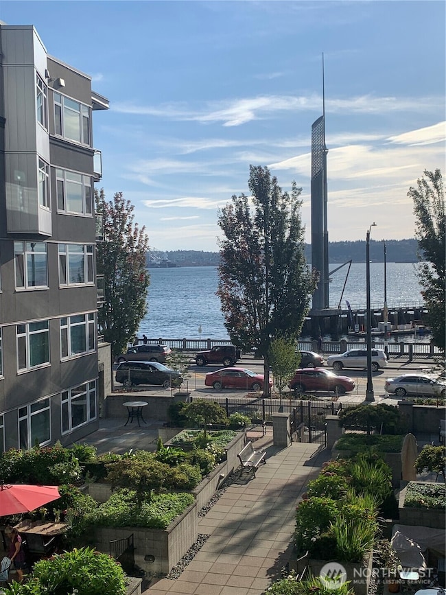 Waterfront Landings unit M342, Seattle, WA 98121 - photo 4