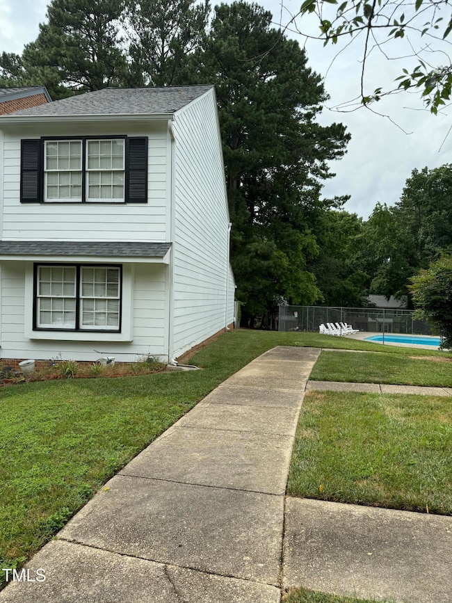 1344 Garden Crest Cir, Raleigh, NC 27609 - photo 2