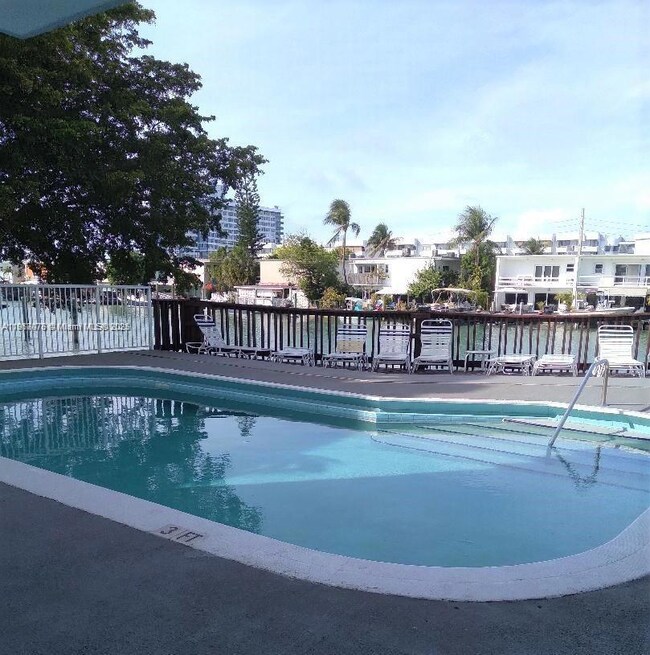 7133 Bay Dr unit 805, Miami Beach, FL 33141 - photo 6