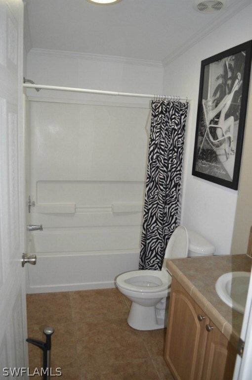 23240 Carolyn Ln, Fort Myers, FL 33913 - photo 7