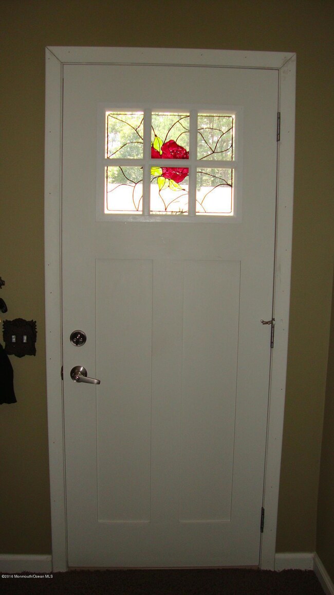 9 N Chestnut Ave, Whiting, NJ 08759 - photo 4