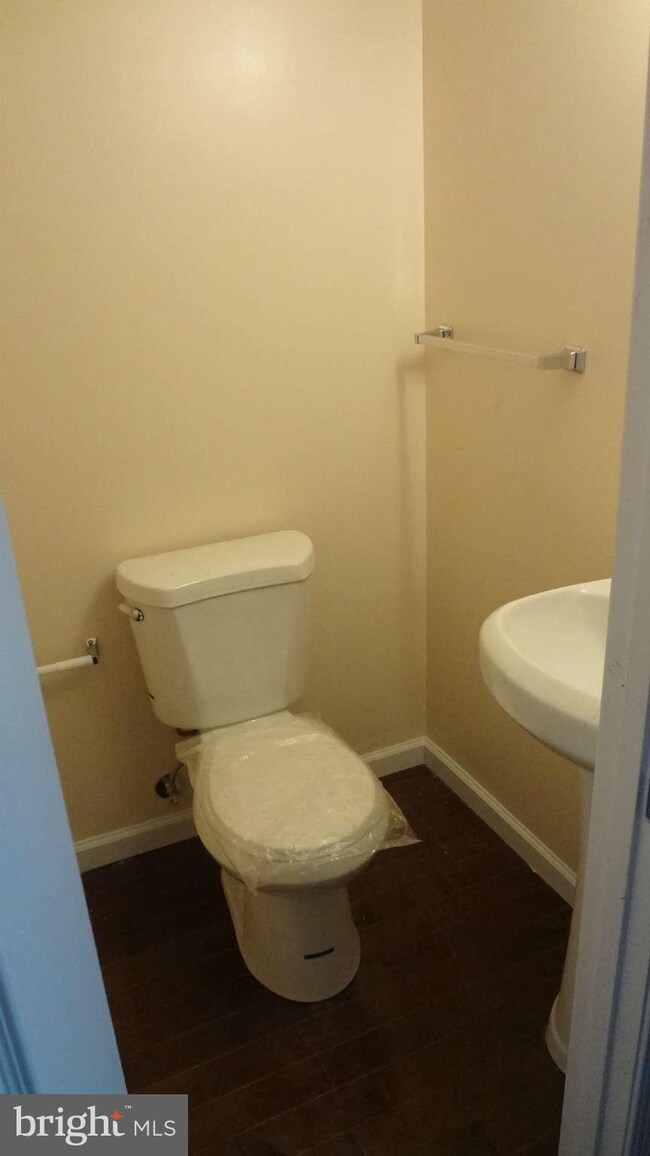 522 N Collington Ave, Baltimore, MD 21205 - photo 2