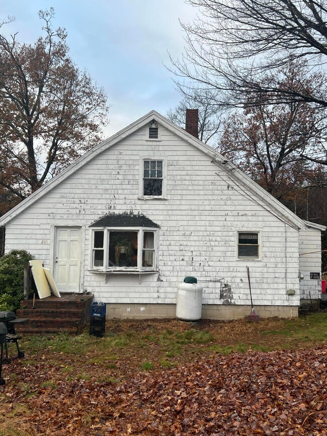 281 Sunset Rd, Springvale, ME 04083 - photo 2