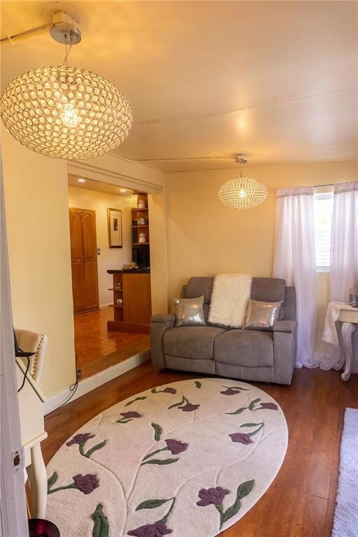 Familyroom/ Den