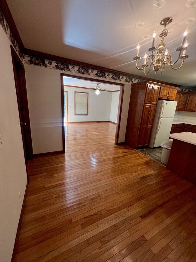 2015 Kate Ann Dr, Dalton, GA 30721 - photo 5