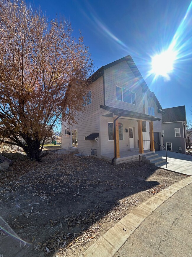 View of front of house with a porch