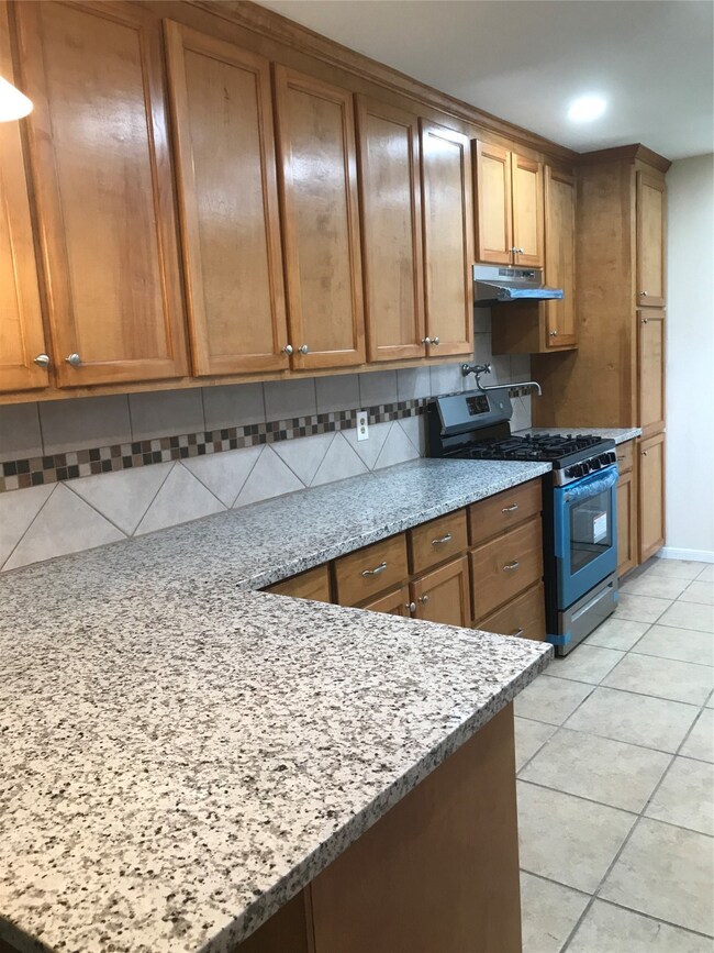 15617 Corsair Rd, Houston, TX 77053 - photo 2