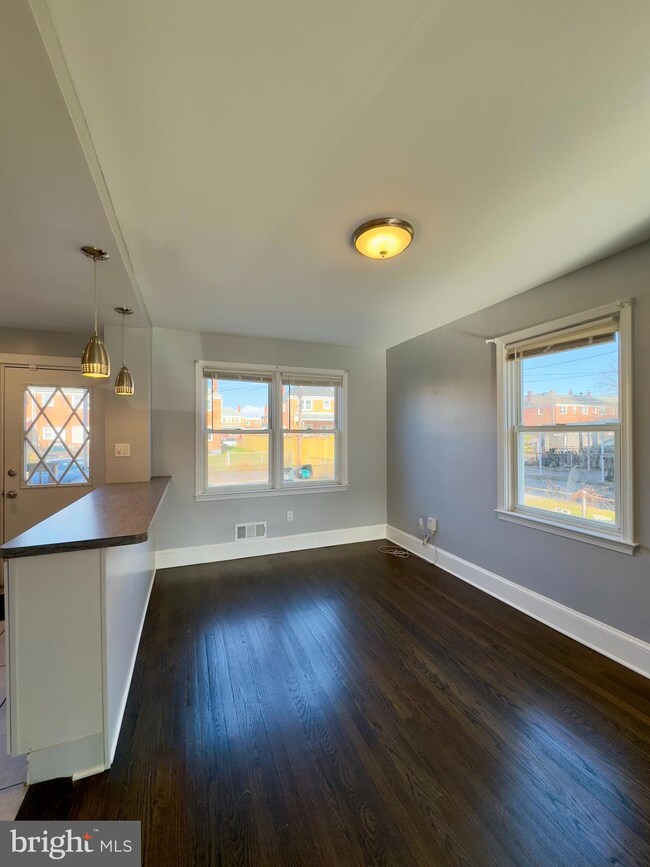 2127 Redthorn Rd, Middle River, MD 21220 - photo 5