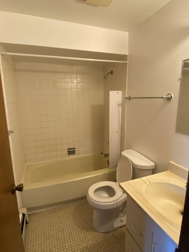 18247 Ravisloe Terrace unit 47, Country Club Hills, IL 60478 - photo 6