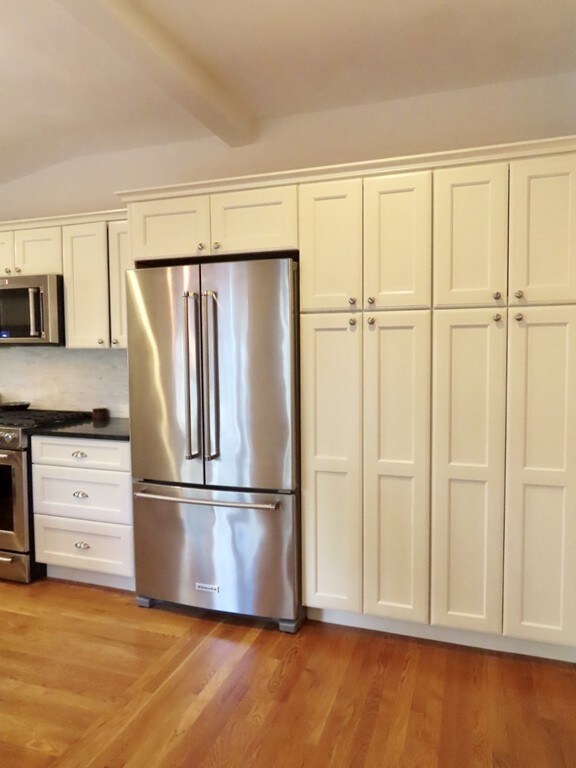 22 Loring St, Boston, MA 02127 - photo 5