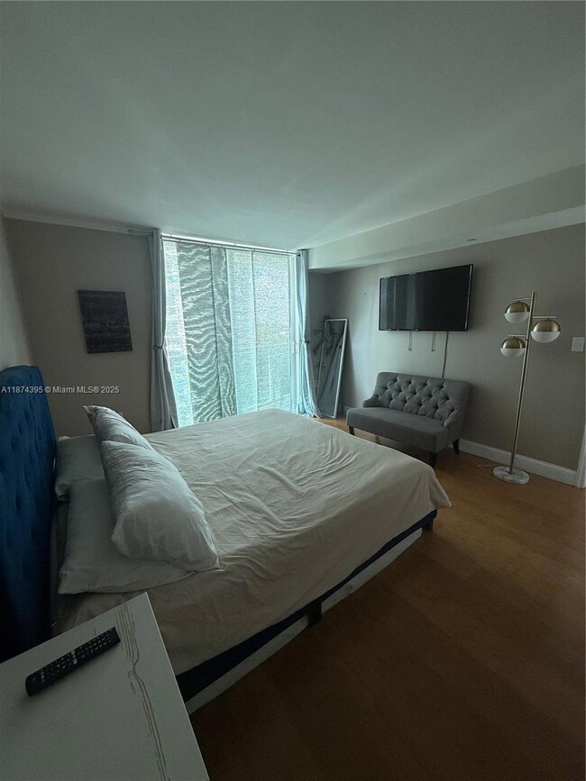 Skyline on Brickell unit 508, Miami, FL 33129 - photo 5