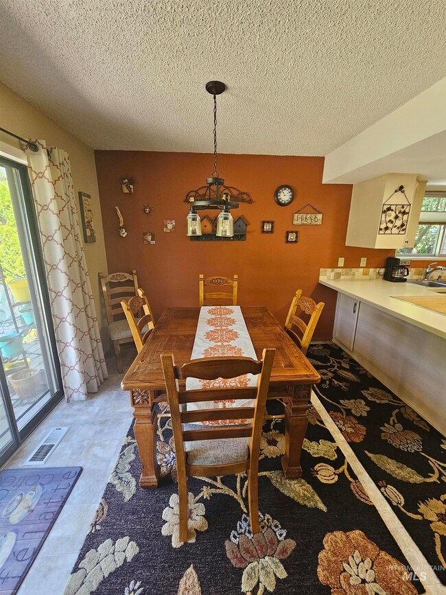 3614 19th St, Lewiston, ID 83501 - photo 7