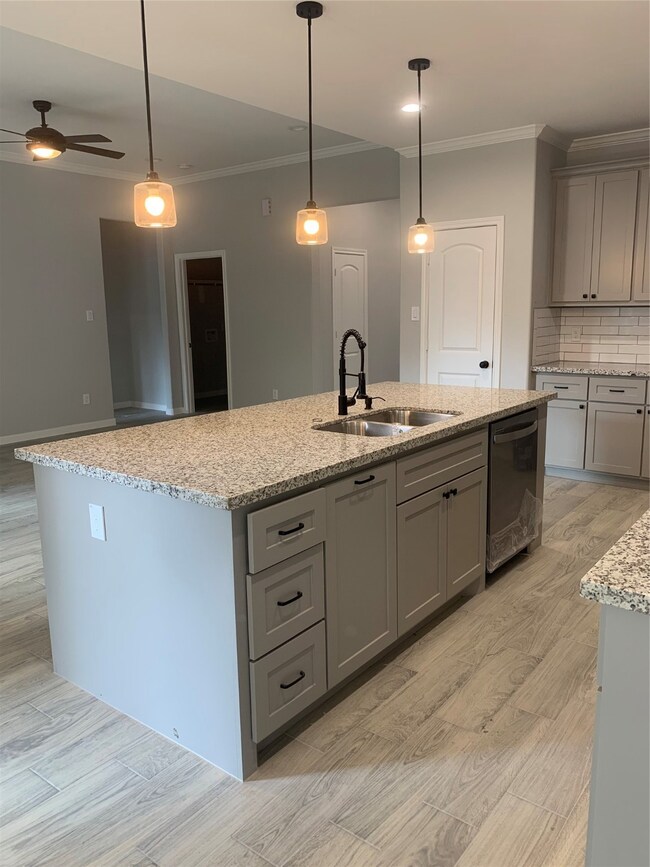 2610 Carmel St, Houston, TX 77091 - photo 6