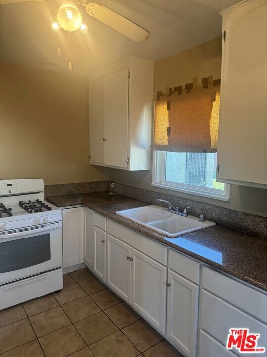 931 W Stockwell St, Compton, CA 90222 - photo 2