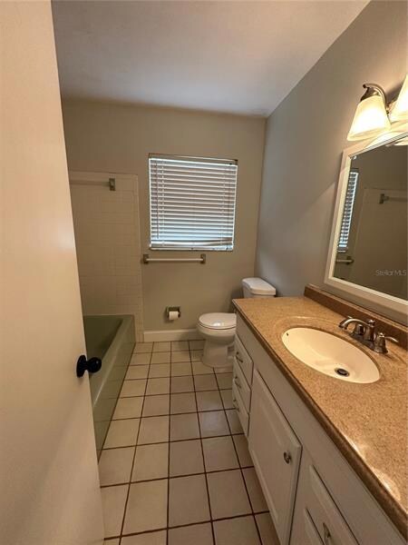 Main Bath 