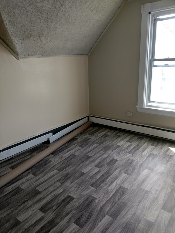 54 Hamilton St unit 3, Saugus, MA 01906 - photo 3