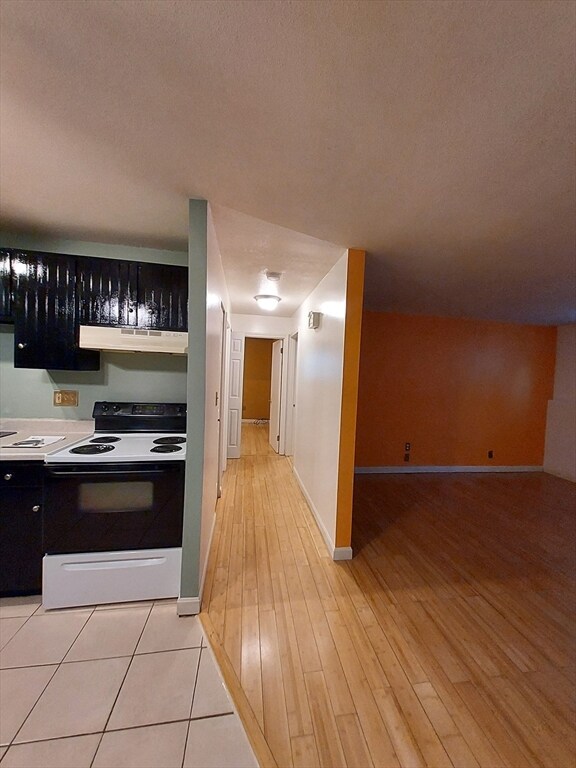 297 Ashland Ave unit 20, Southbridge, MA 01550 - photo 5