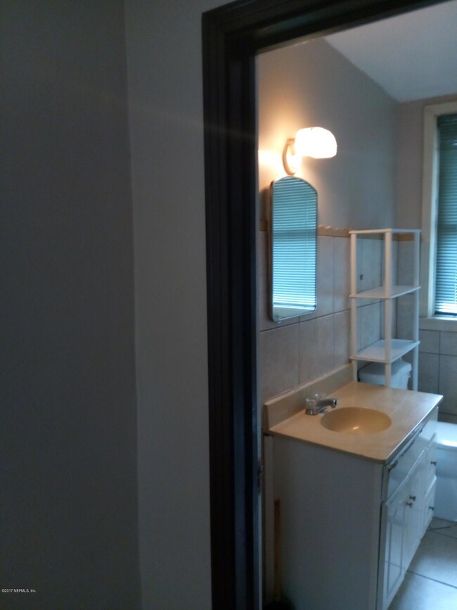 5356 Kingsbury St, Jacksonville, FL 32205 - photo 4