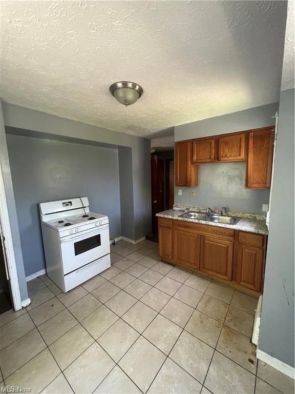 14205 Sylvia Ave, Cleveland, OH 44110 - photo 5