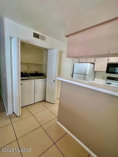 Kitchen & Laundry Closet