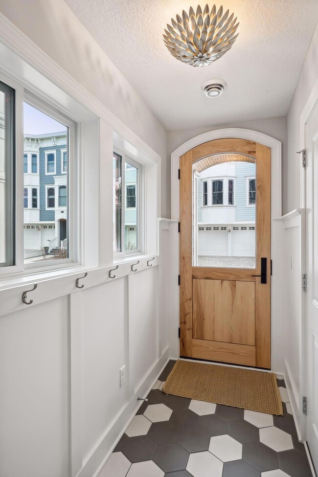 11 Village Ln, Excelsior, MN 55331 - photo 2