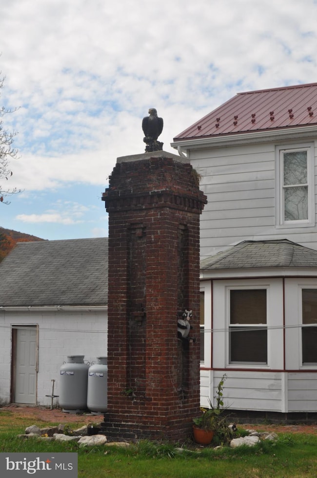 540 S 2nd St, Lykens, PA 17048 - photo 6