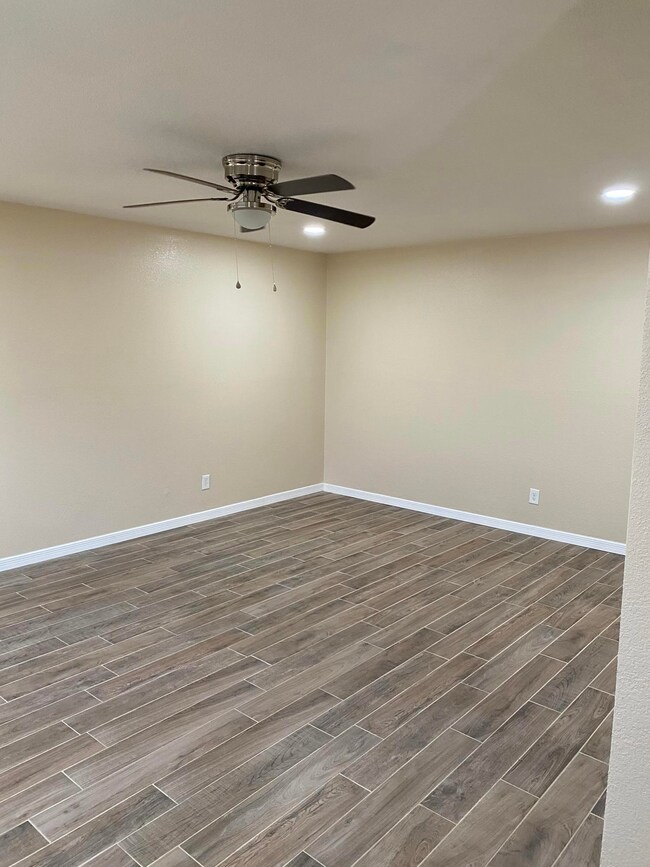 4803 N Copia St, El Paso, TX 79930 - photo 2