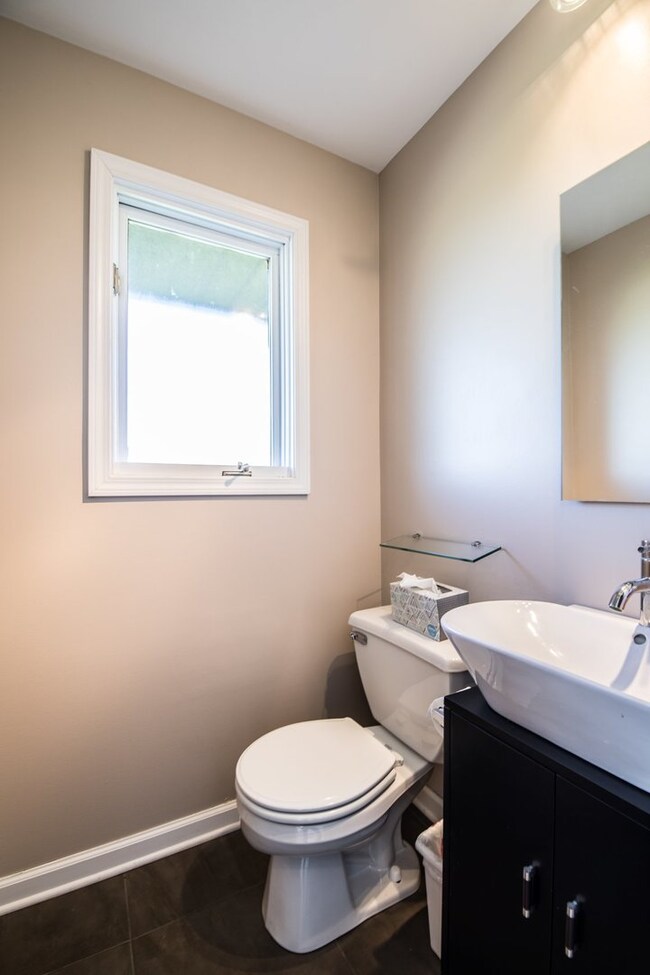 25160 S State Line Rd, Crete, IL 60417 - photo 6