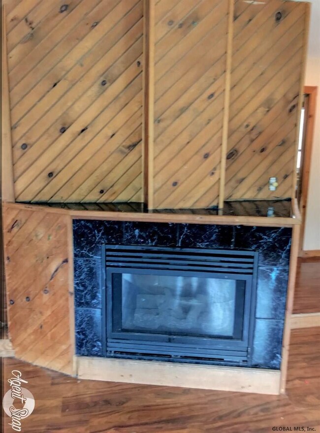 129 Old Gick Rd, Saratoga Springs, NY 12866 - photo 4