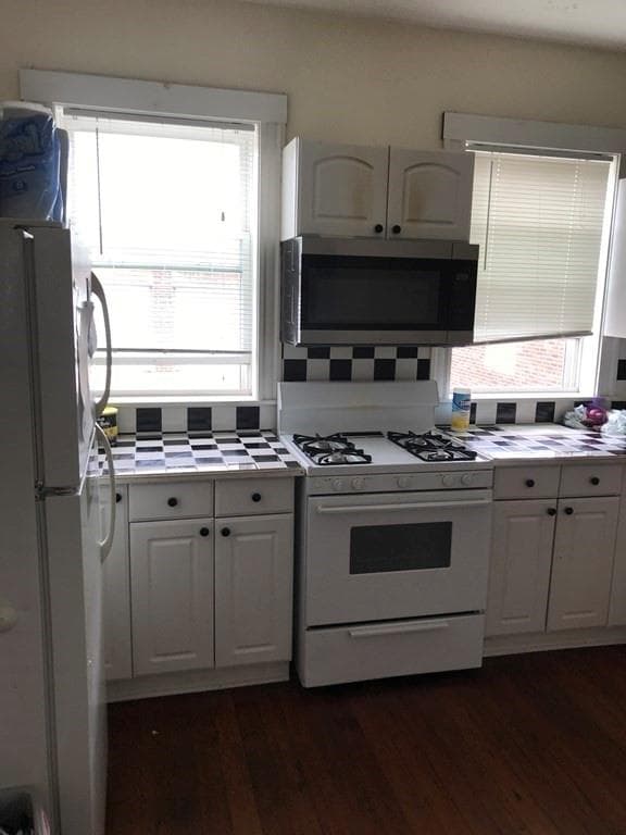 672 E 8th St unit 1, Boston, MA 02127 - photo 7