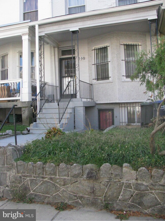 598 Park Rd NW, Washington, DC 20010 - photo 3