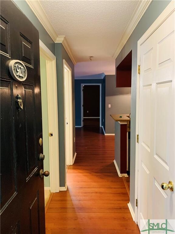 Hallway coming in the front door