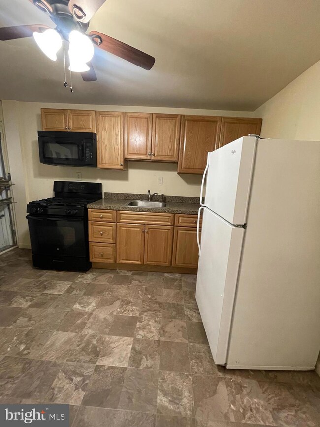 5628 Utah St, Philadelphia, PA 19144 - photo 2