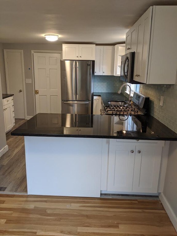 10 Hatfield Rd unit 10, Newton, MA 02465 - photo 6