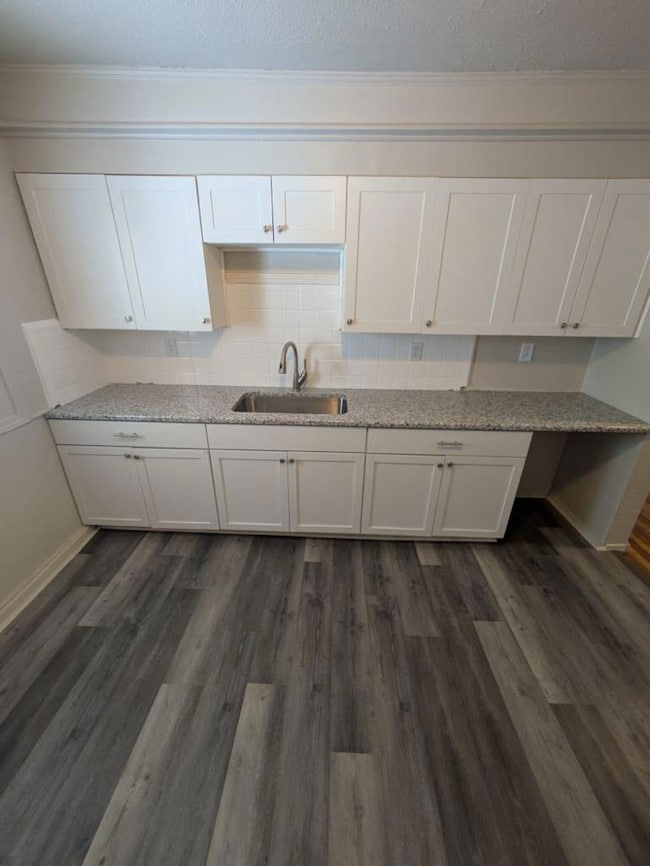 7528 Hudson Ave, Warren, MI 48091 - photo 2