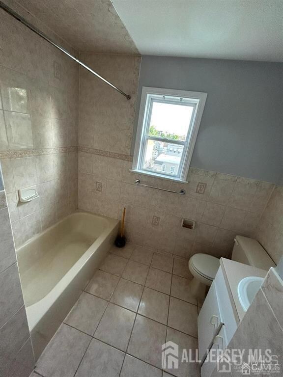 67 Sharot St, Carteret, NJ 07008 - photo 7