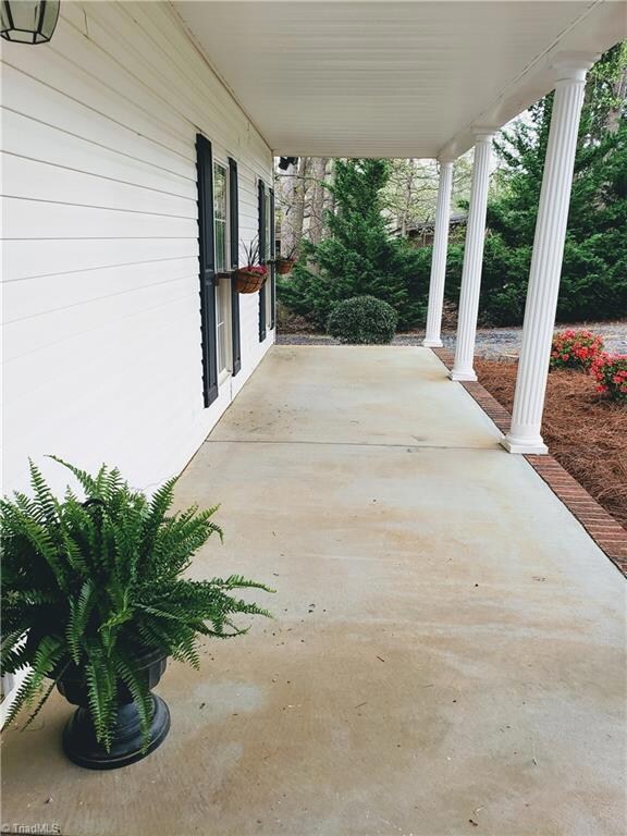 1278 Cortez Rd, Asheboro, NC 27205 - photo 4