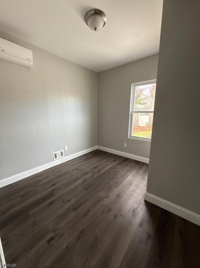 409 E Elm St, Linden, NJ 07036 - photo 7