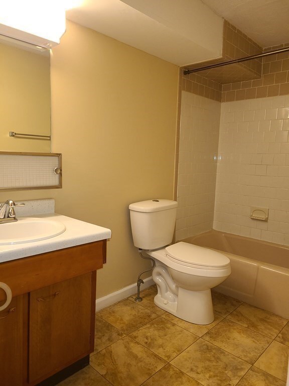 19 Chapman Ave unit 1, West Brookfield, MA 01585 - photo 6