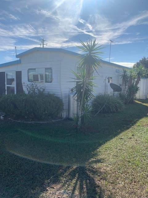 6941 Macdonald Ct unit 24, Zephyrhills, FL 33541 - photo 3