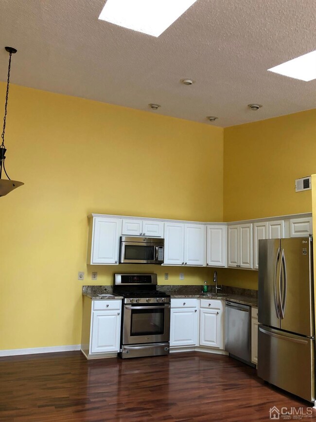 63 Rachel Ct unit 4612, Franklin Park, NJ 08823 - photo 7