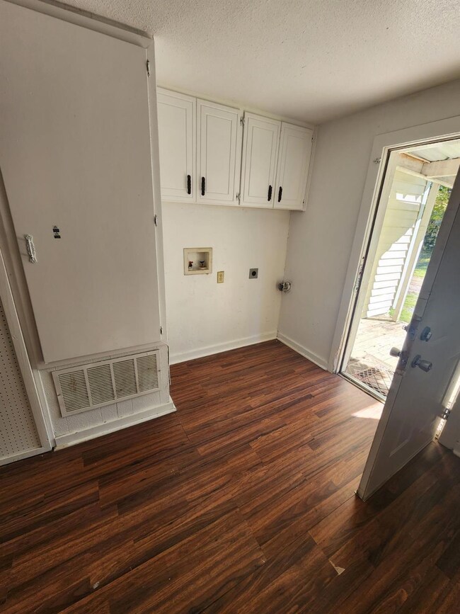 200 Houston St, Pottsboro, TX 75076 - photo 2