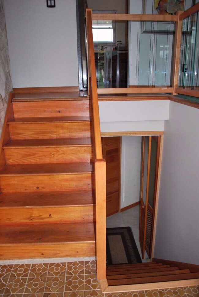 4460 W Guadalupe Cir, East Chicago, IN 46312 - photo 2