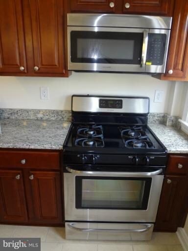 1213 Linkside Dr, Parkville, MD 21234 - photo 3