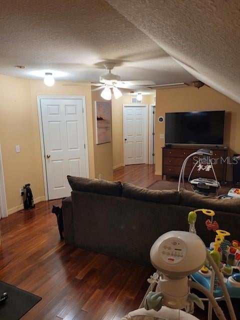 1690 Meadow Oak Ln, Tarpon Springs, FL 34689 - photo 4