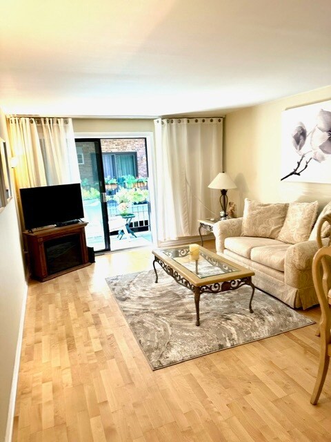 Oak Field West unit 106A, Chicago, IL 60707 - photo 4