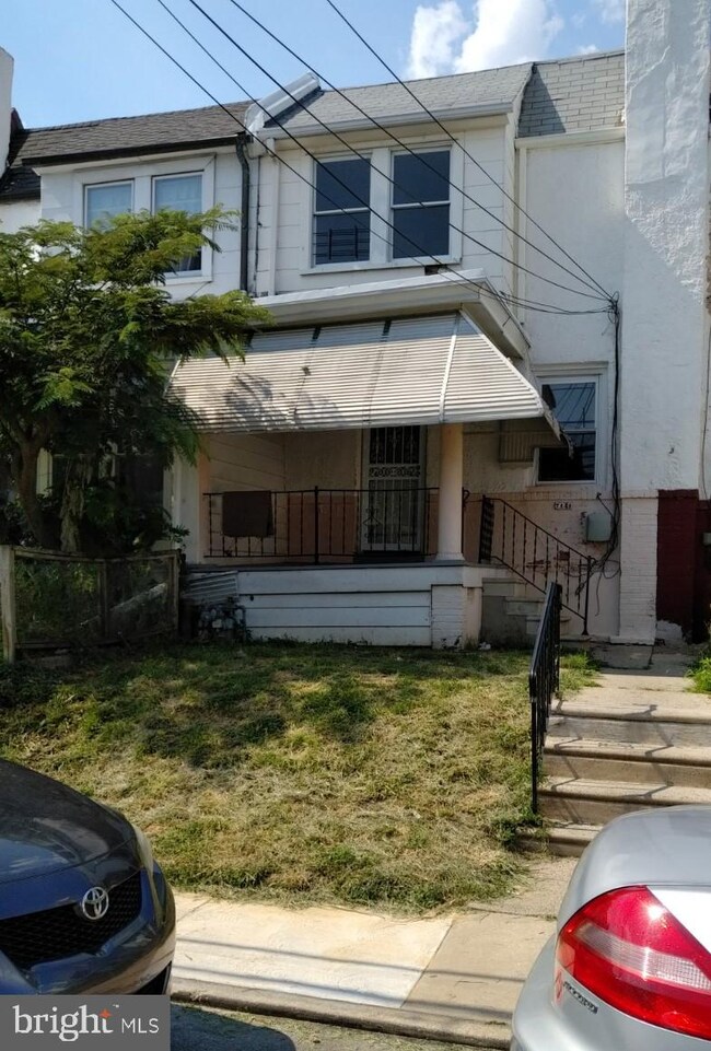 7141 Radbourne Rd, Upper Darby, PA 19082 - photo 2
