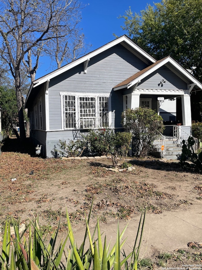 1413 E Crockett St, San Antonio, TX 78202 - photo 3