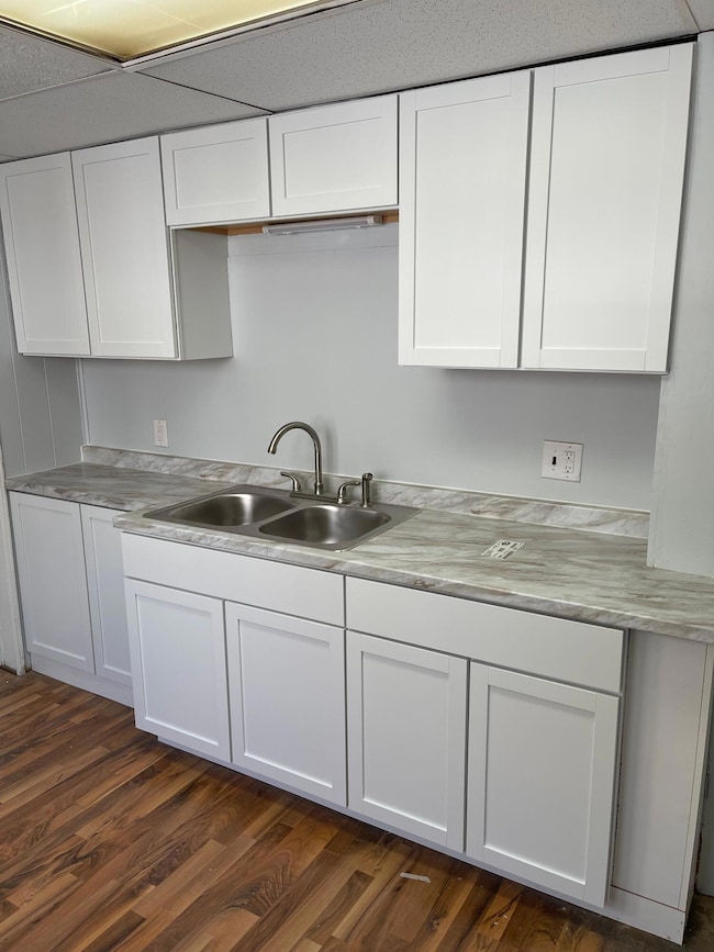 1119 E Apple Ave, Muskegon, MI 49442 - photo 3