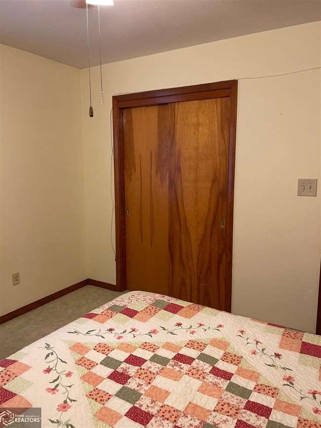 609 5th Ave NE, Clarion, IA 50525 - photo 5